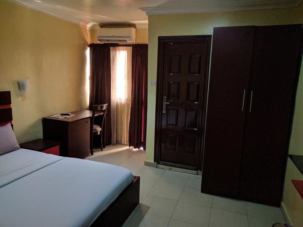 fe4039adf20cad08059c52bab2f936df.jpg