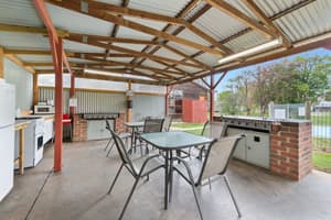 thumbnail: BBQ/picnic area