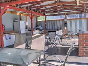 thumbnail: BBQ/picnic area