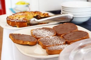 thumbnail: Breakfast area