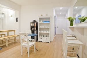 thumbnail: Breakfast area