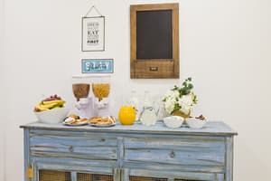 thumbnail: Breakfast area