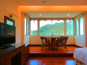 thumbnail: Living area