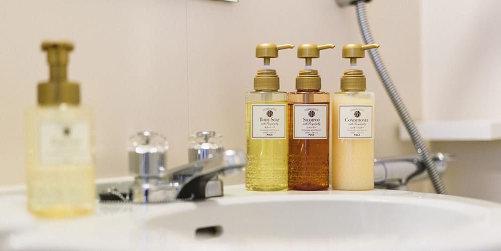 Bathroom amenities
