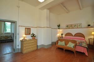 thumbnail: In-room dining