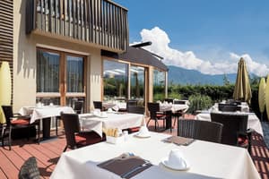 thumbnail: Restaurant