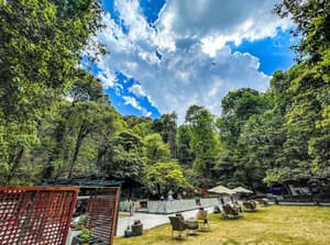 thumbnail: Outdoor wedding area
