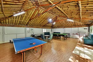 thumbnail: Game room