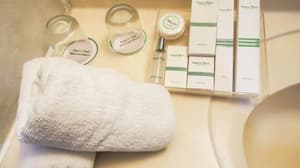 thumbnail: Bathroom amenities