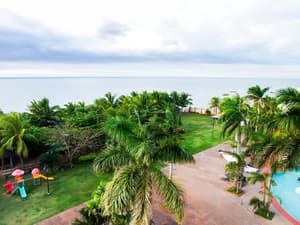 thumbnail: Property grounds