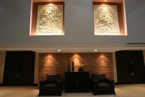 thumbnail: Lobby sitting area