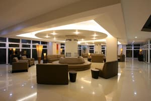 thumbnail: Lobby sitting area