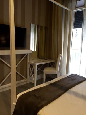 thumbnail: Room amenity