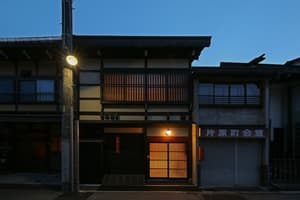 thumbnail: Exterior