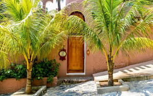 thumbnail: Front of property