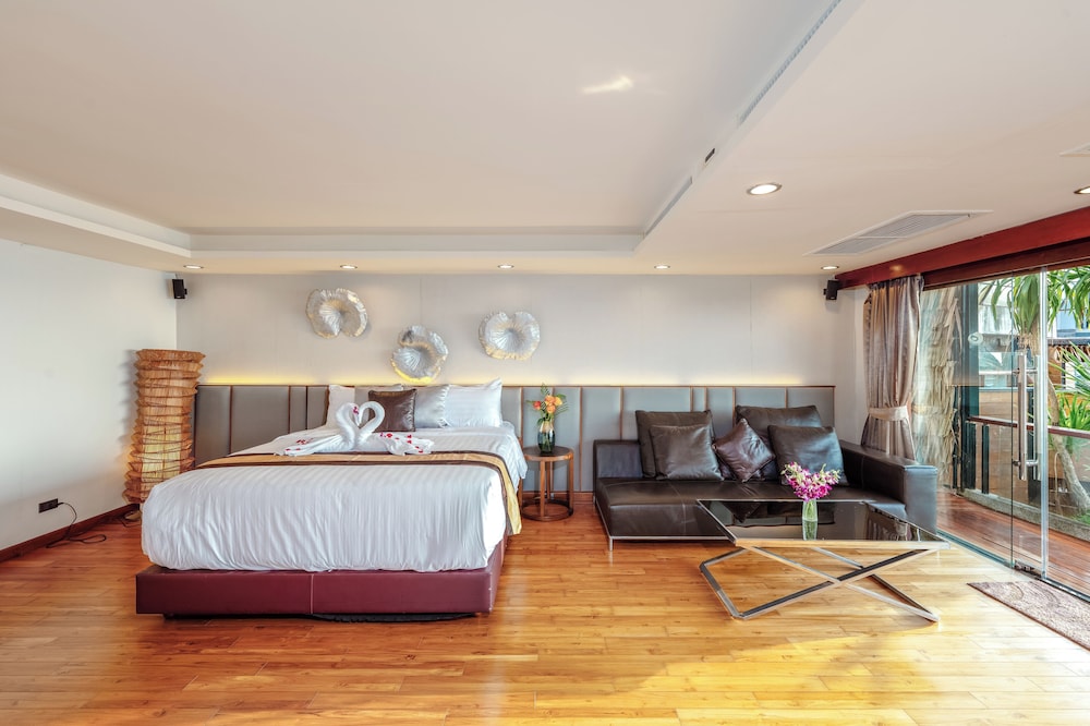 Room amenity