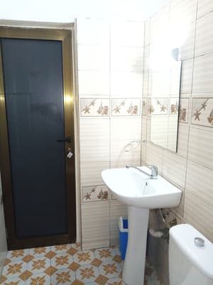 thumbnail: Bathroom sink