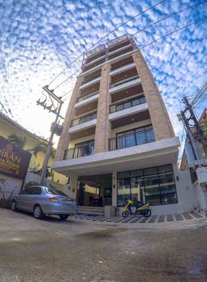 thumbnail: Front of property