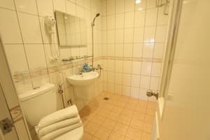 thumbnail: Bathroom
