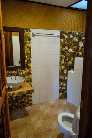 thumbnail: Bathroom