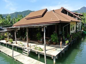 thumbnail: Restaurant