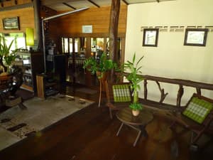 thumbnail: Lobby sitting area