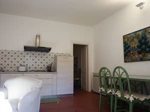 thumbnail: In-room dining