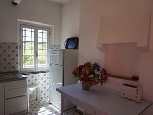 thumbnail: In-room dining