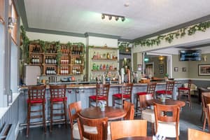 thumbnail: Bar (on property)