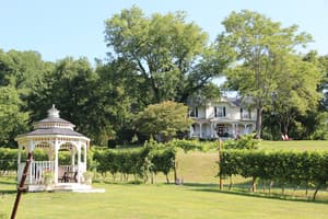 thumbnail: Front of property