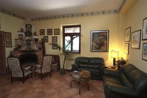 thumbnail: Reception hall