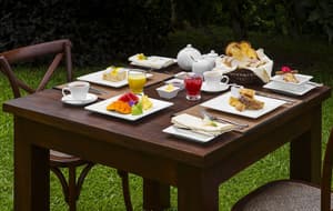 thumbnail: Breakfast area