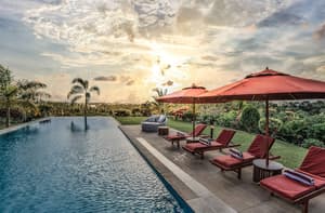 thumbnail: Infinity pool
