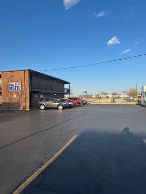 Bluestar Motel