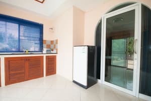 thumbnail: Private kitchenette