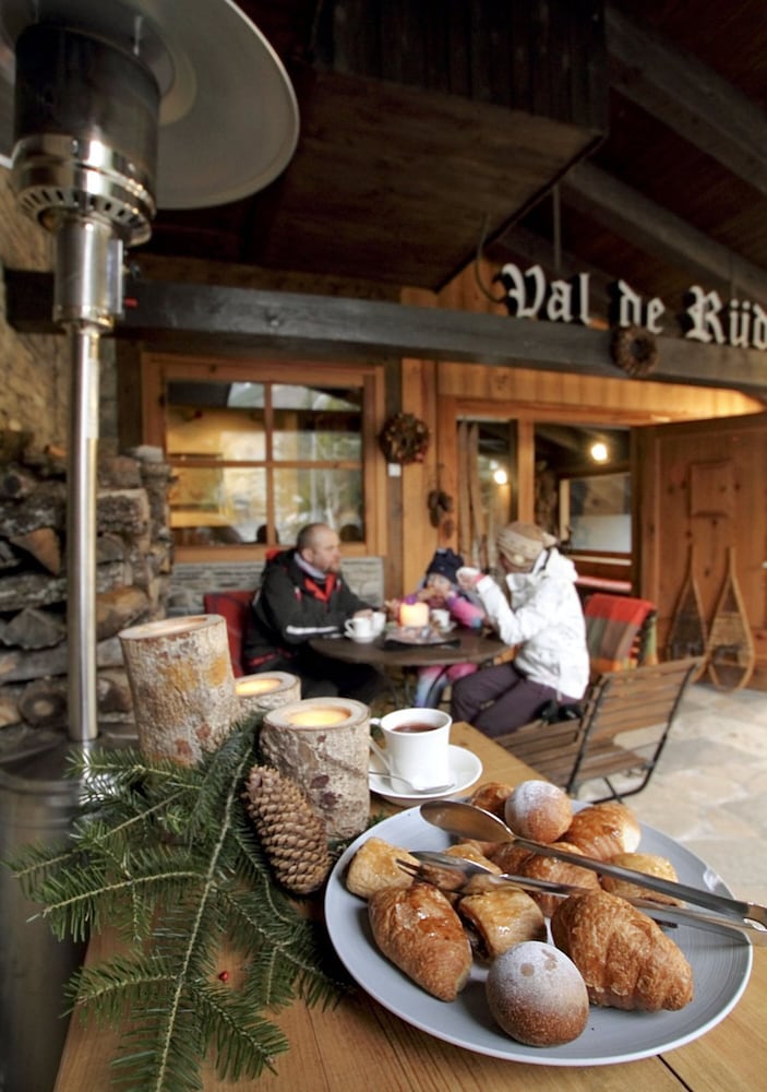 Restaurant-cafeteria