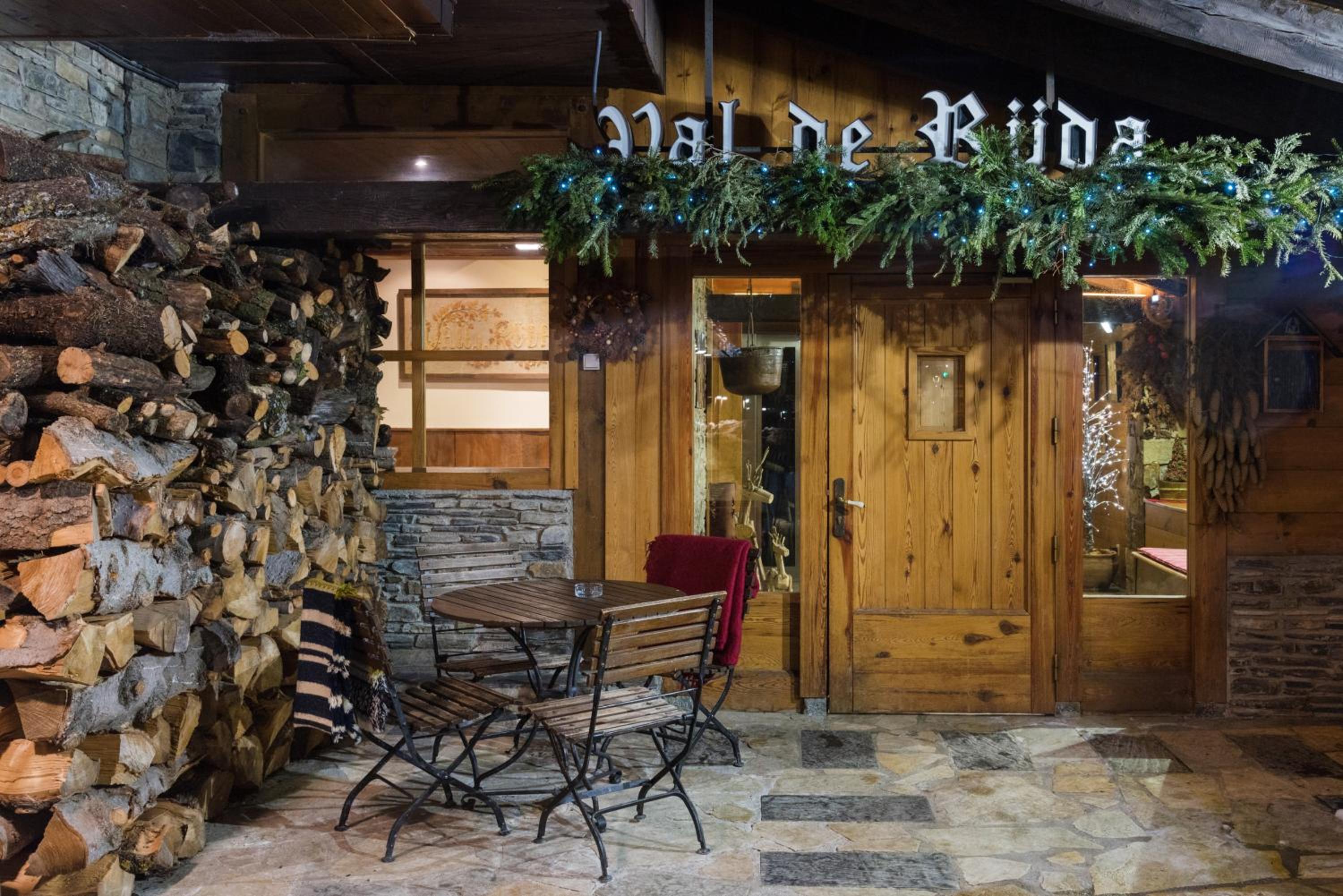 Restaurant-cafeteria