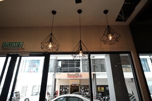 thumbnail: Interior entrance