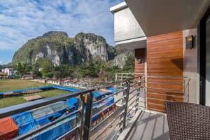 thumbnail: Balcony