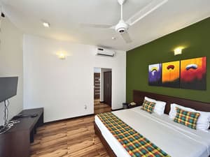 thumbnail: Room