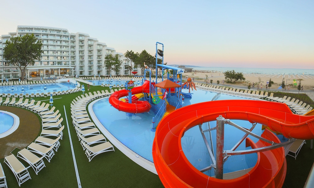 Sundeck