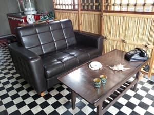 thumbnail: Lobby sitting area