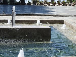 thumbnail: Fountain