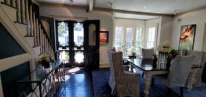 thumbnail: Interior entrance