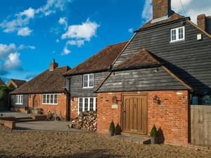 thumbnail: Exterior