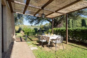 thumbnail: Garden view