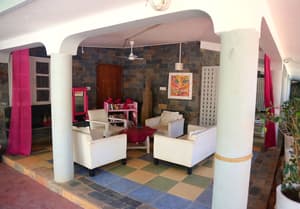 thumbnail: Lobby sitting area
