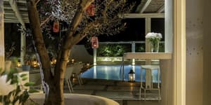 thumbnail: Outdoor dining