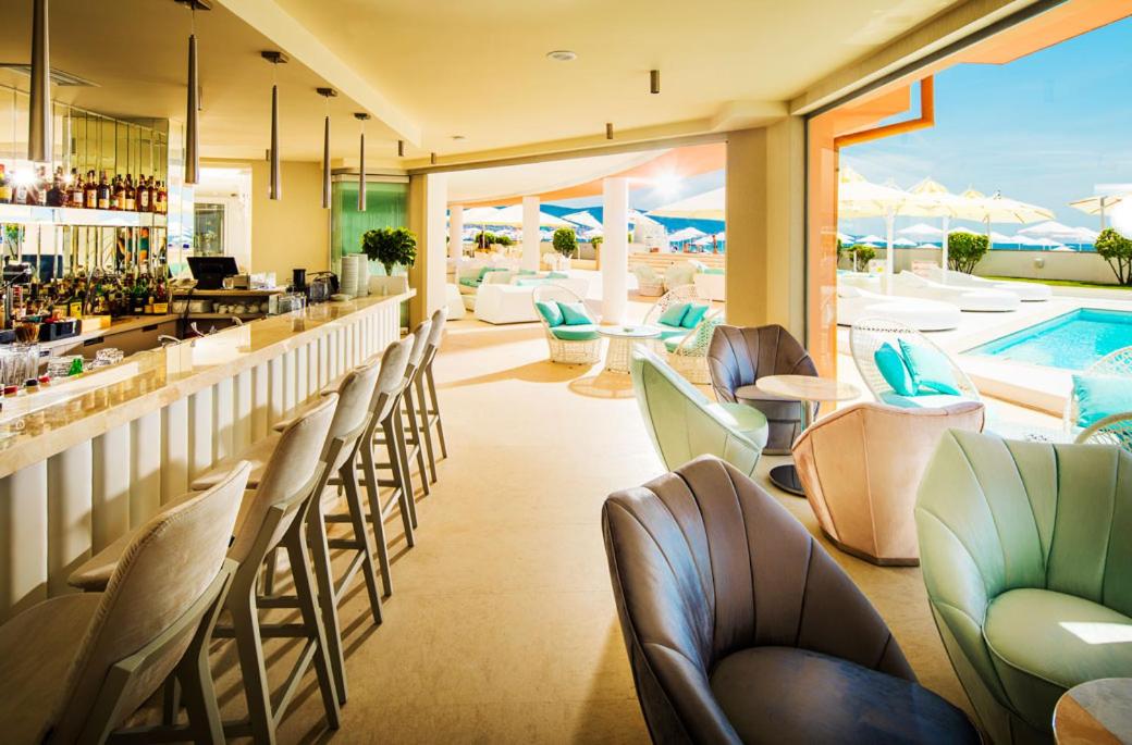 Restaurant-cafeteria