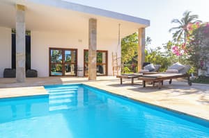 thumbnail: Exterior